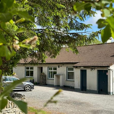 The Common Knowledge Centre Hostel Kilfenora Luaran gambar