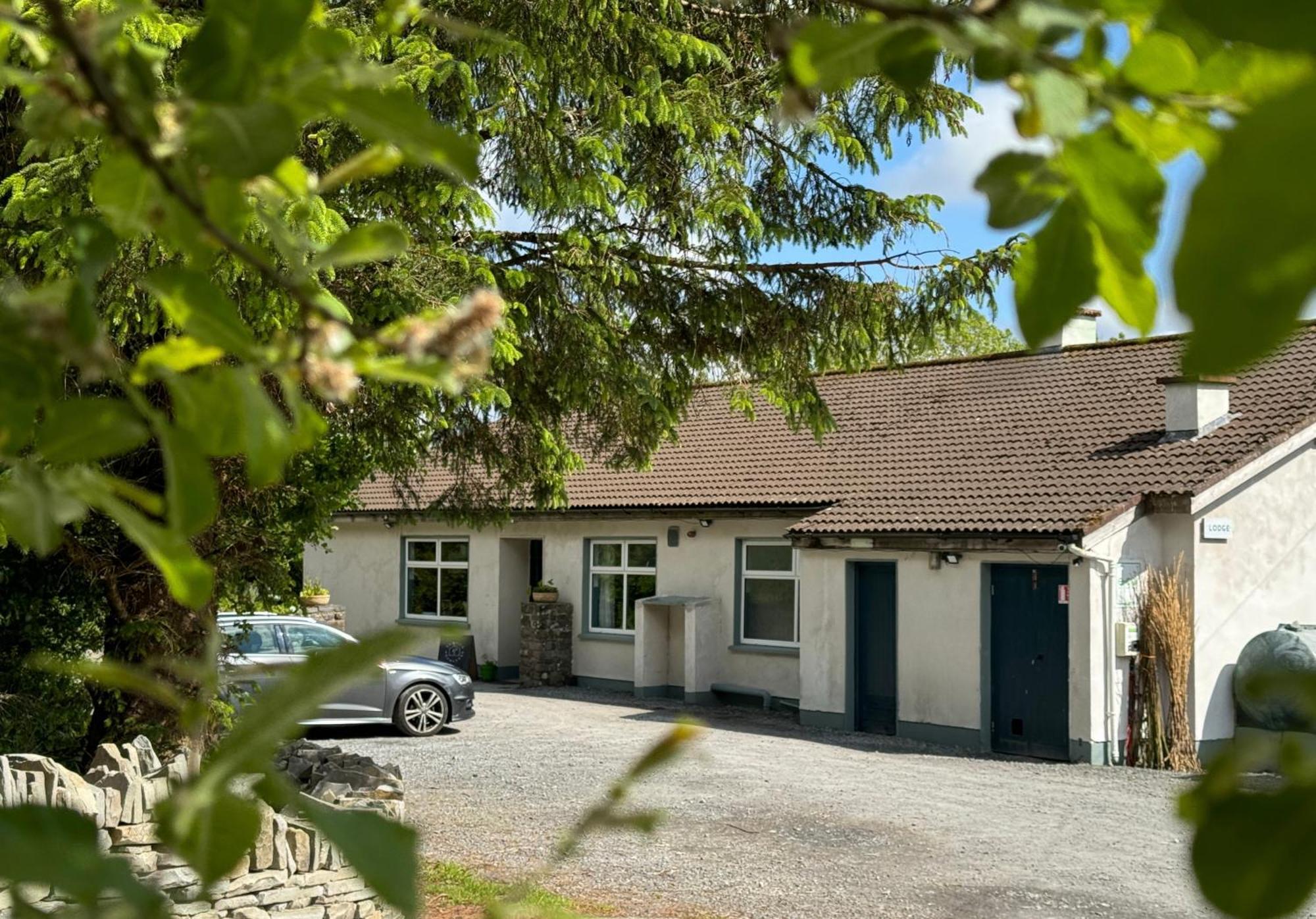 The Common Knowledge Centre Hostel Kilfenora Luaran gambar